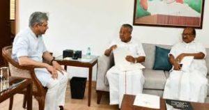 Cm And Railway Minister